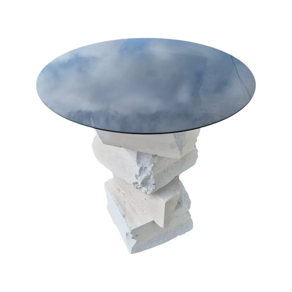 Block table with glass
