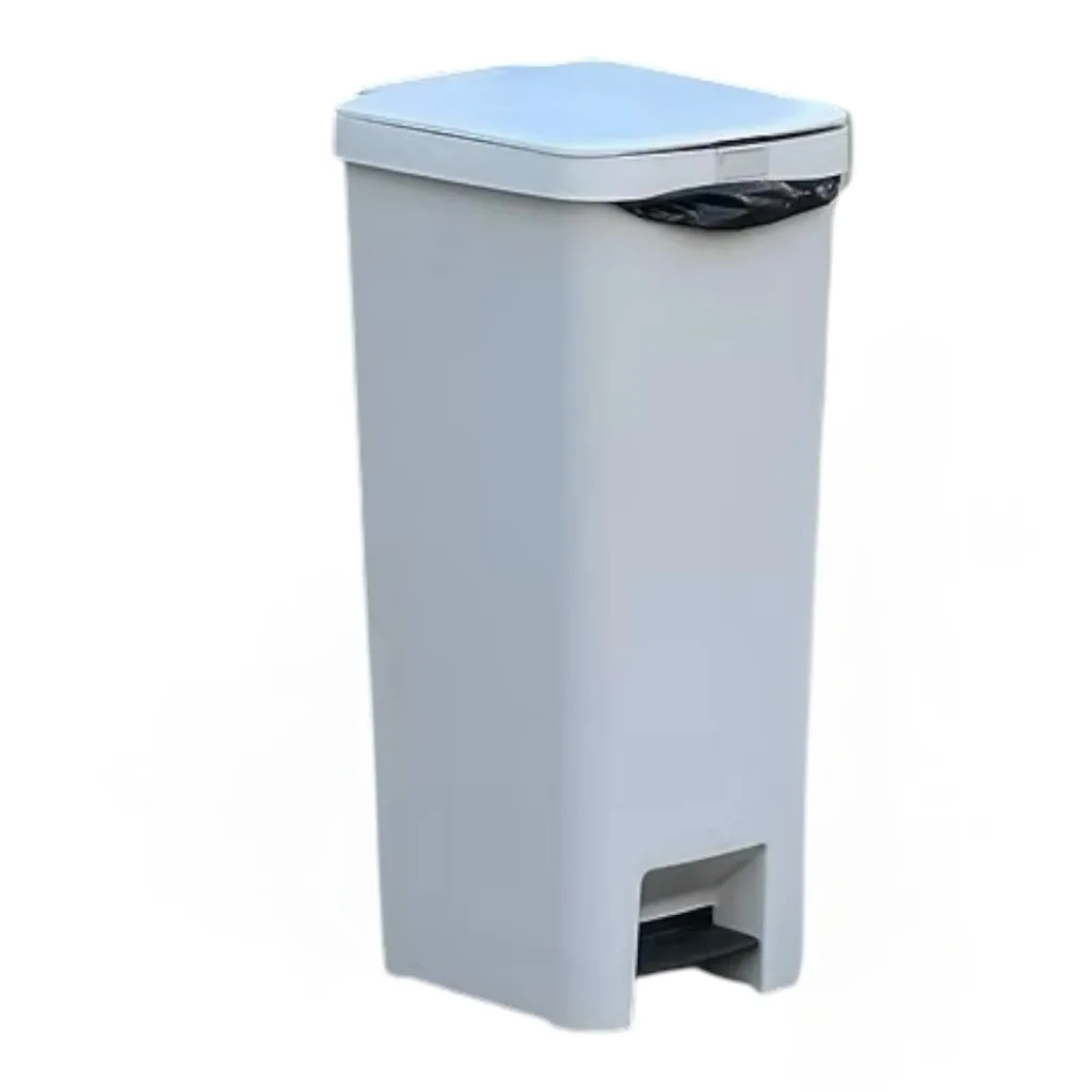Trash can