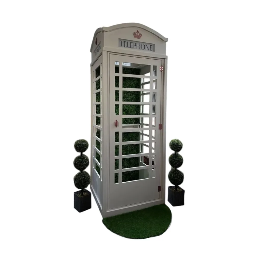“Telephone booth” photo zone