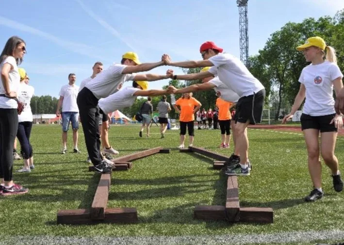 Relay activity ‘Rhombus’